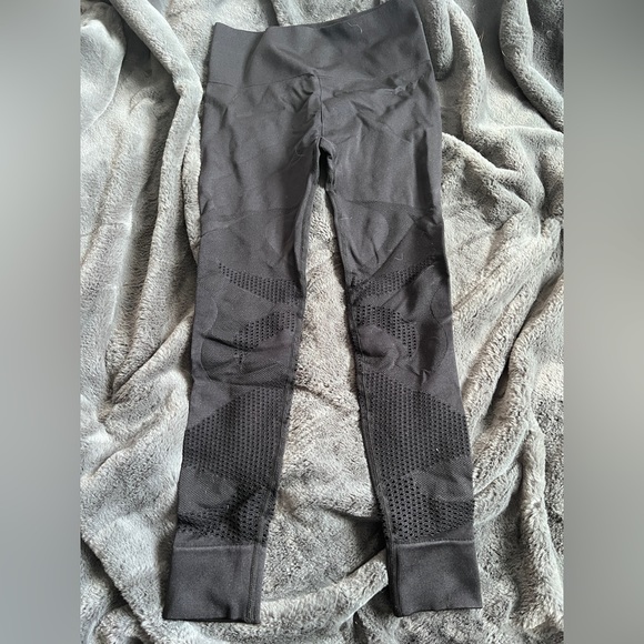 Fabletics mesh leggings - Picture 1 of 1